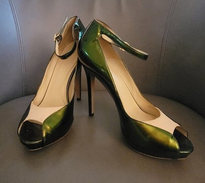 Alexander McQueen Iridescent Green Gold Patent Leather Peep Toe 37.5 Ankle Strap
