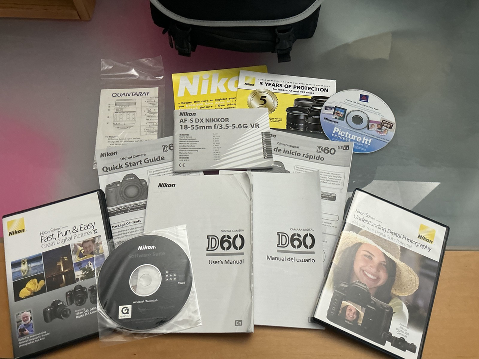 Nikon D60 | 121 caractéristiques et détails
