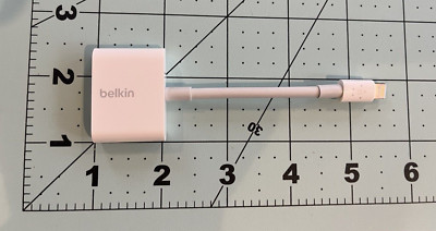 Used Belkin 3.5mm Audio Charge Rockstar Adapter for iPhone MFi-Certified