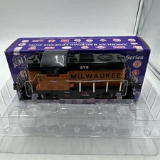 RMT O/O-27 GAUGE RMT-4161 MILWAUKEE ROAD GP DIESEL LOCOMOTIVE #273 IN BOX
