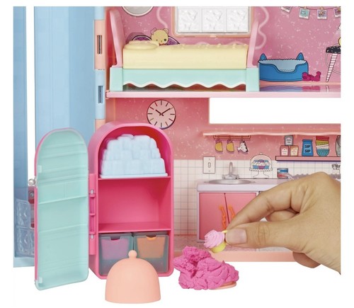 LOL Surprise Squish Sand Magic House with Tot Diva - Playset With 50+ Surprises - Picture 7 of 10