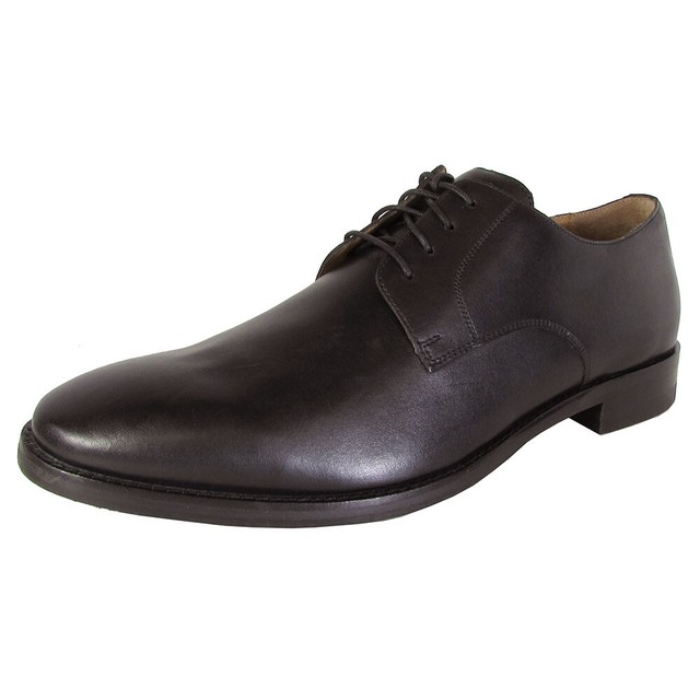 plain oxford shoes