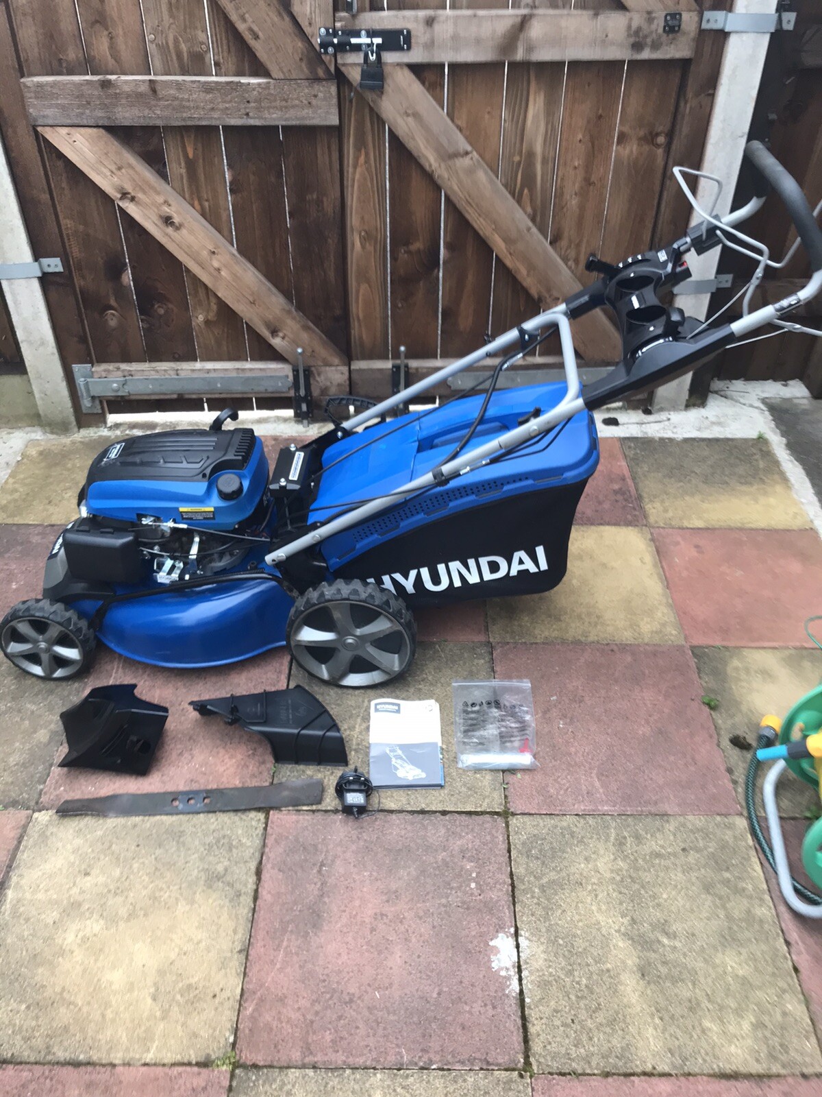 Hyundai HYM510SPE 173cc Petrol Self Propelled Lawn Mower 600231974035 ...