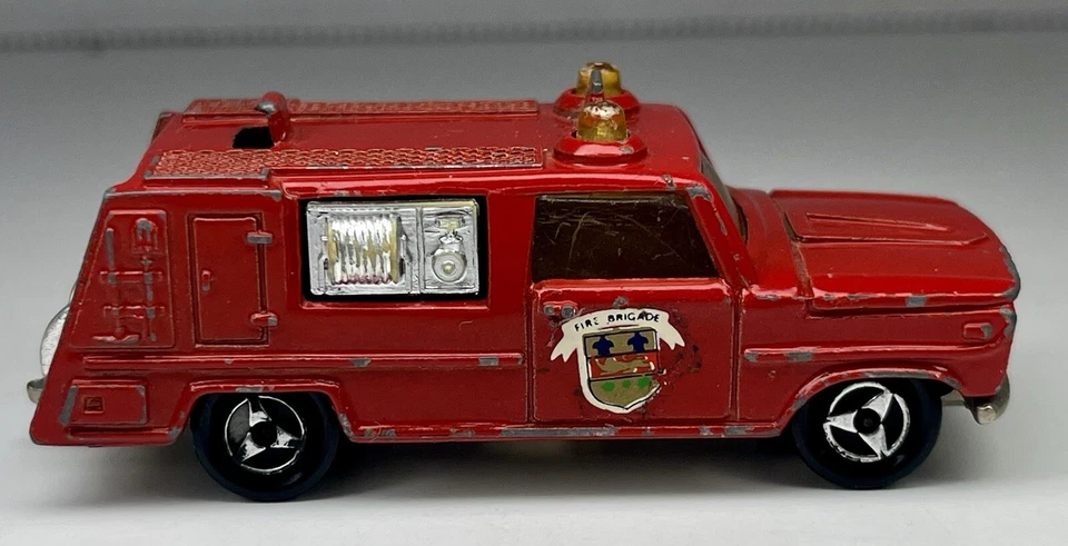Vintage 70’s Majorette Fire Brigade Fire Truck 1/80 Scale Mint Diecast No Ladder - Image 2 of 4