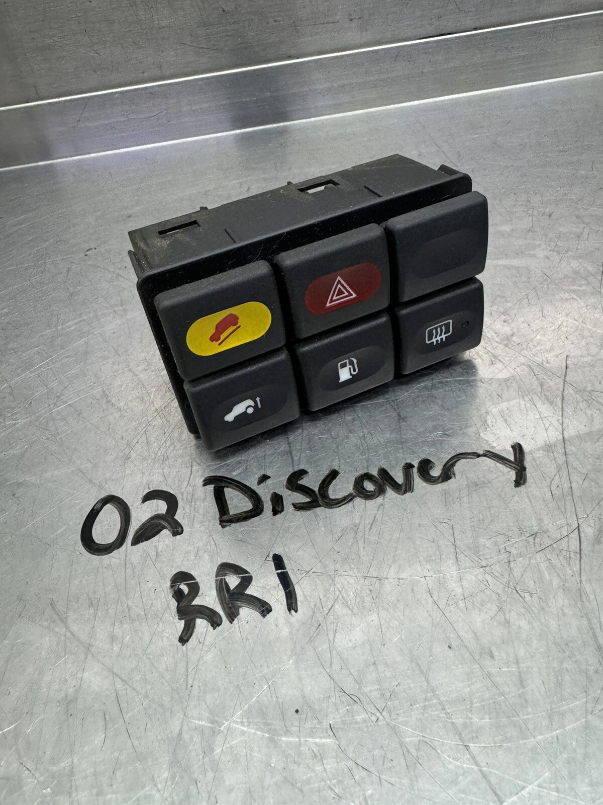 99 00 01 02 03 04 LAND ROVER DISCOVERY II DASH SWITCH CENTER CONSOLE OEM
