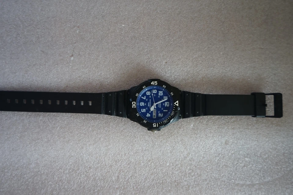 Casio General Unisex Watch MRW-200H-2B2VDF "Works" - Image 2 of 4