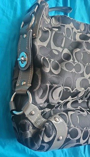 Womens Purse - Coach Black / Grey Purse Carly Signature Bag Purple Lining Hobo - Picture 6 of 15
