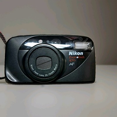  Nikon Zoom Touch 470 AF 35mm Point & Shoot Film Camera With Case Nice Body