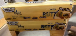 Squeeeeze Butter Stretchable Yellow Squeeze Toy Manual Stress Reliever 4 oz