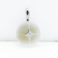 Pendant 750/18c white gold diamond approx. 0.15ct tw/vs L: approx. 3cm rock crystal