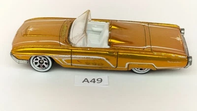 Voiture A49 Hot Wheels classics 1963 Ford gold T-BIRD THUNDERBIRD Mattel - Photo 1/2