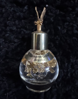 Alaska Genuine Gold Flakes Souvenir Glass Vial Pendant Necklace Eagle Topper