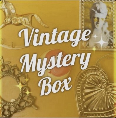 Vintage Mystery Box, Decor, Wood, Small Art/Frames, Grannycore, Brass, Etc. ￼
