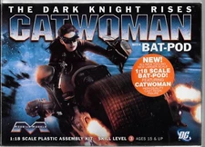 Moebius The Dark Knight Rises BAT-POD w/ Cast Resin Figure Catwoman 1/18 938  