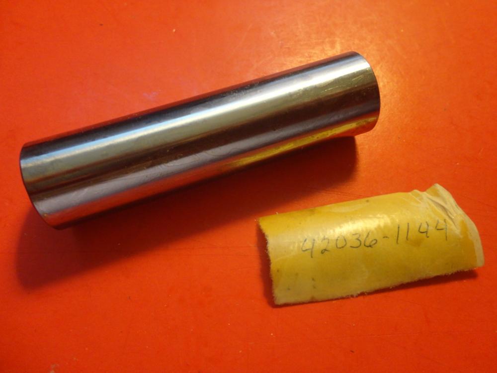 NOS OEM FACTORY KAWASAKI 1985-86 KX250 KX500 SUSPENSION ARM SLEEVE