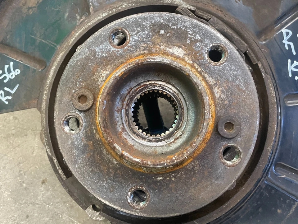 2001-2006 BMW M3 E46 Rear Left Driver Spindle Knuckle Hub RWD 1566 OEM - Image 4 of 4