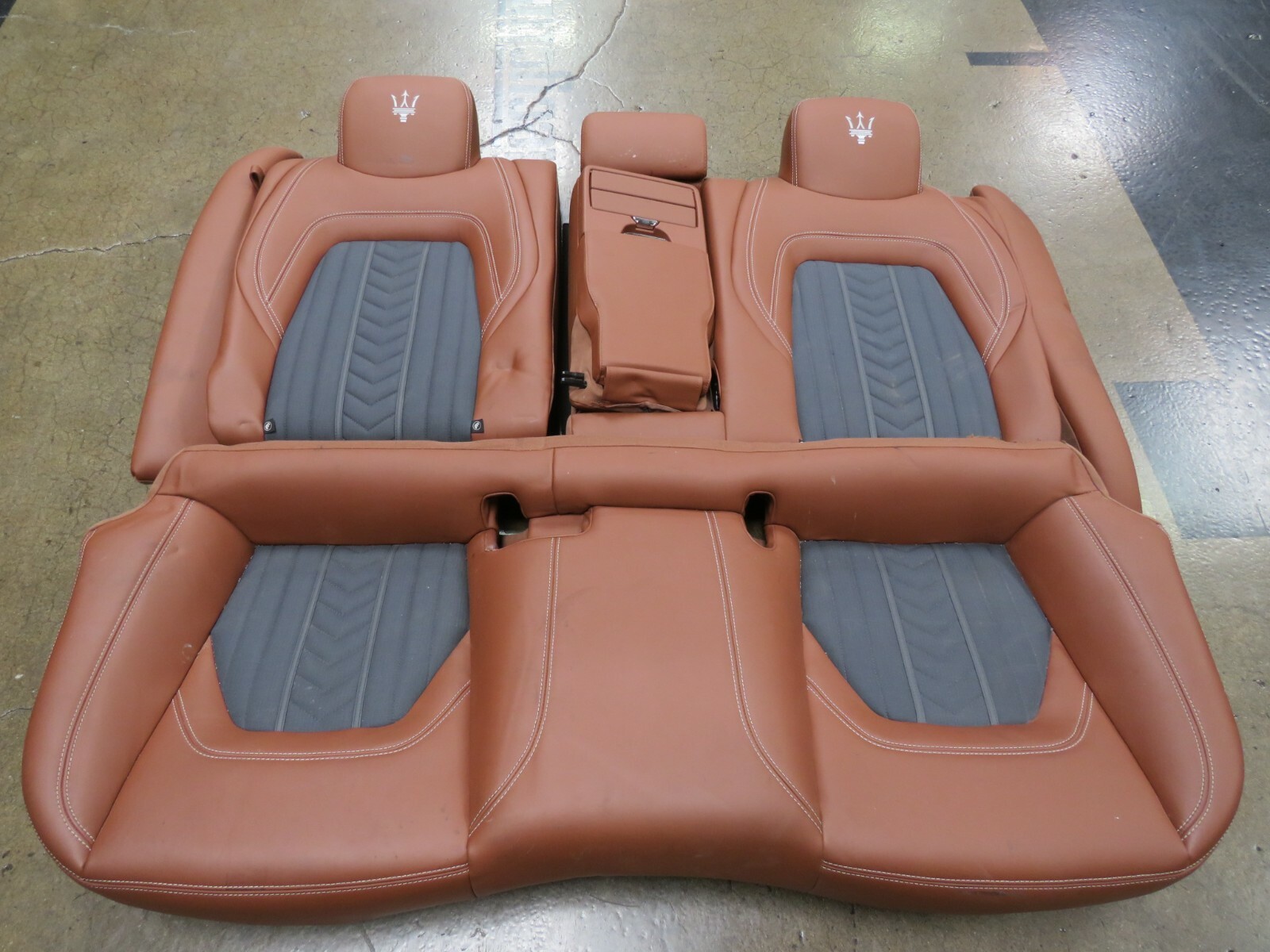 Maserati Quattroporte, Complete Rear Seat, Black/Brown, Used