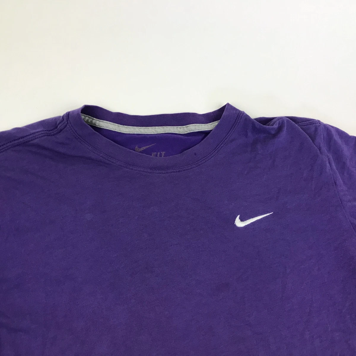 Violet nike shirt sales