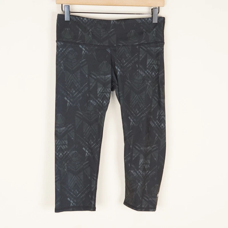 alo-yoga green Print Capri leggings