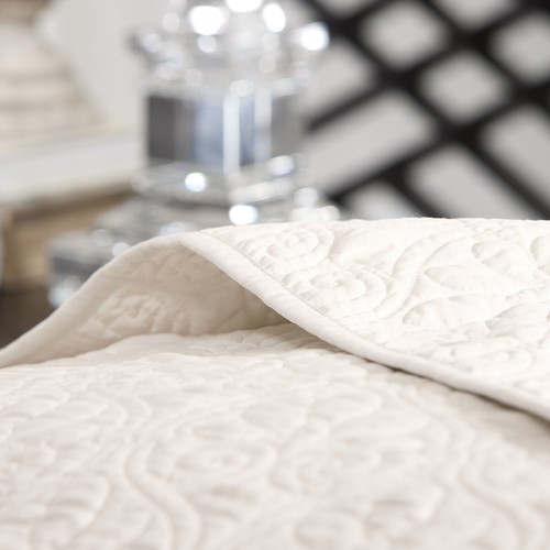 IVORY MATELASSE 3pc Full Queen QUILT SET : CREAM MEDALLION COTTON FILL COVERLET - Picture 8 of 8