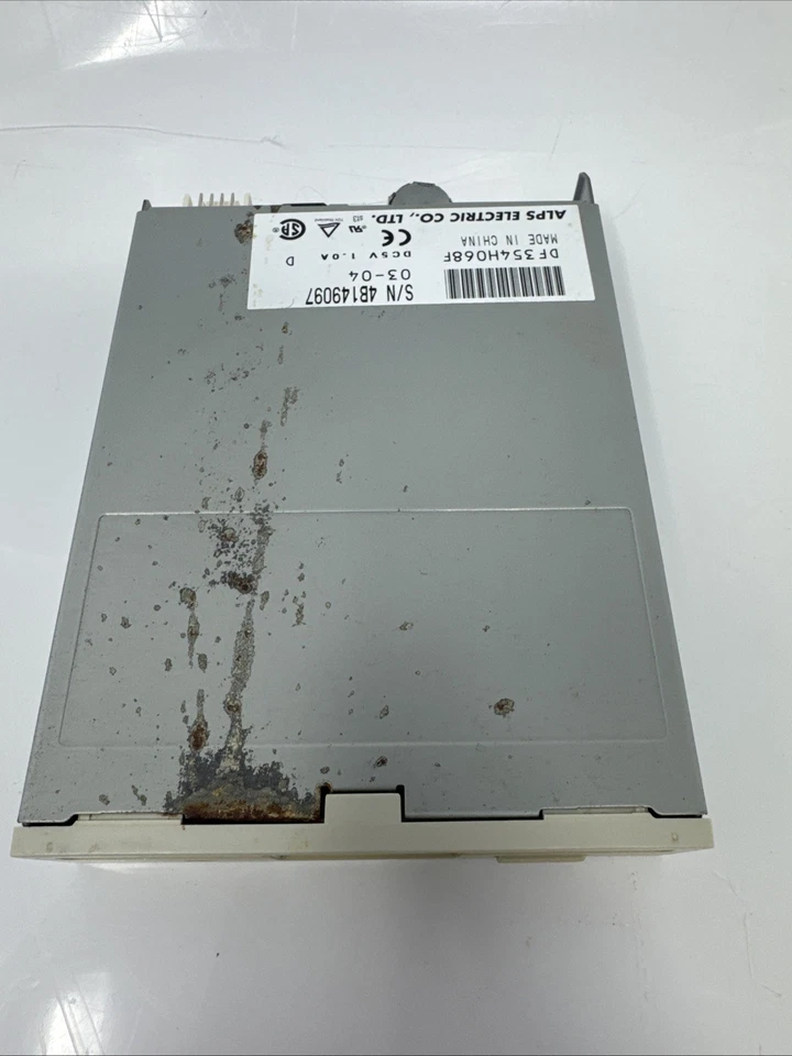 Unidad de disquete IDE interna Alps Electric DF354H068F de 1,44 MB 3,5" pulgadas beige Foto 2 de 4