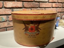 Vintage KNOX NEW YORK Cardboard HAT BOX  a great vintage box for display.