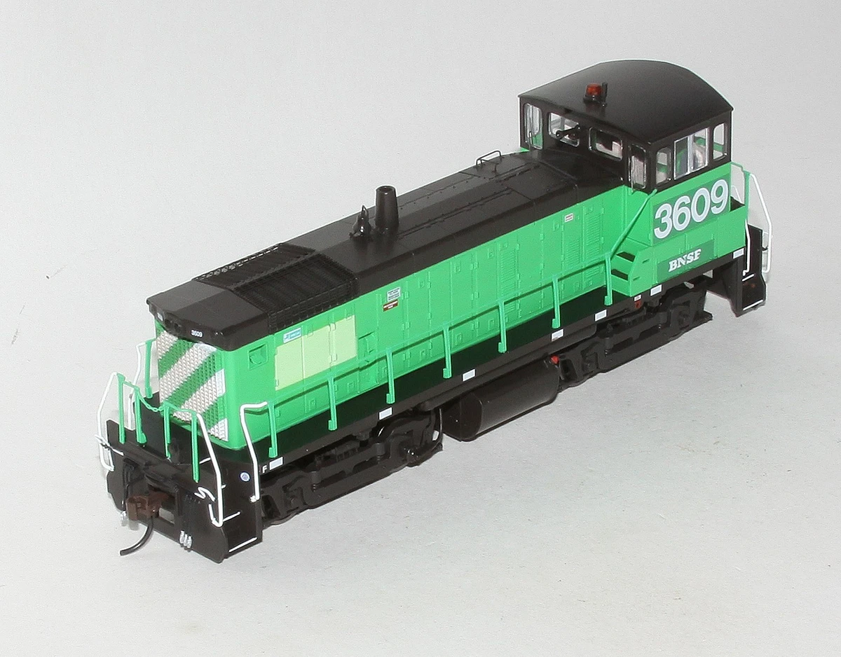 Athearn BNSF Railway Green HO Model Railroad Locomotives for sale