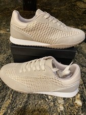 NEW Womens Nicole Miller Phi Sneakers Shoes, size 8