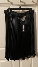 Karl Lagerfeld Paris Black Pleated Skirt Size...
