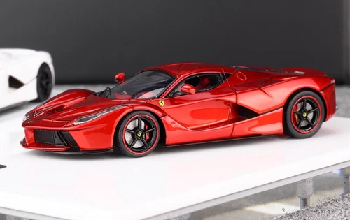 DMH 1:64 Resin car model Ferrari LaFerrari Volcano Red+Pearl White Set - Picture 5 of 11
