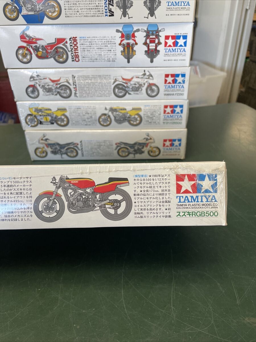 Vintage Tamiya 1/12 Suzuki RGB500 Grand Prix Racer Kit Vintage Tamiya 1/12 Suzuki RGB500 Grand Prix Racer Kit