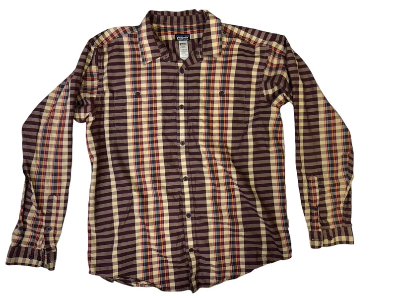patagonia organic cotton button up good used condition shirt
