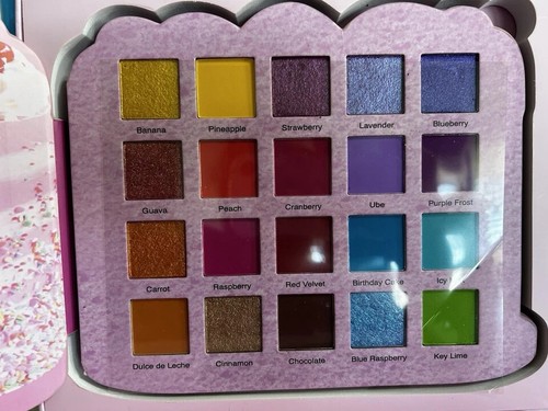 Paleta de sombras de ojos GLAMLITE Cake Palette 20 sartenes sellada 27 g nueva en caja - Imagen 4 de 4