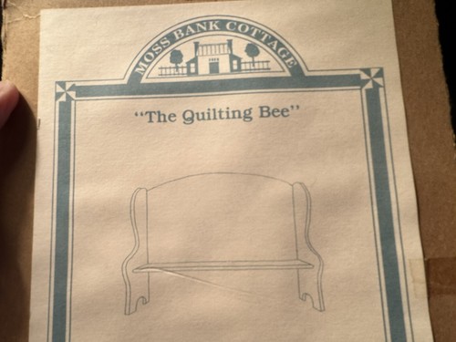 “QUILTER’S SETTLE” By Gail Wilson, for Small Doll The Quilting Bee Furniture Kit - Picture 8 of 9
