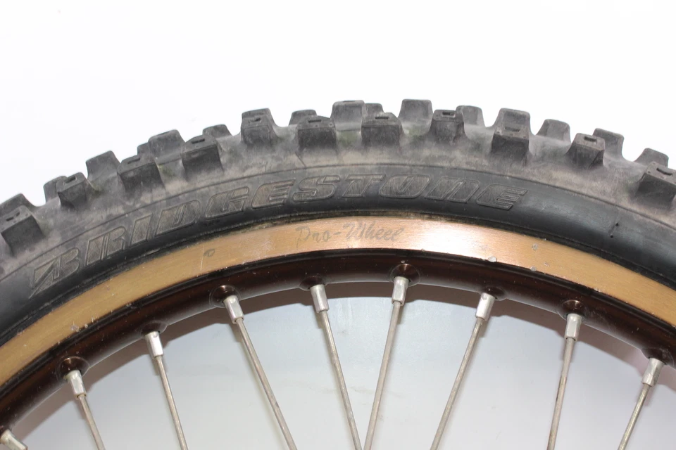 Honda CRF250R 2008 rueda delantera/neumático Foto 2 de 4