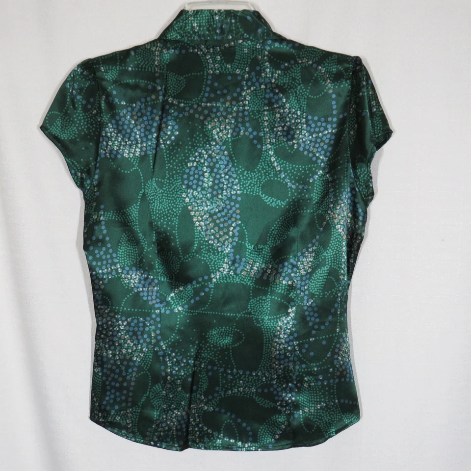 Blusa para mujer Mexx verde satinado estampado abstracto cuello abotonado talla 6 Foto 2 de 4