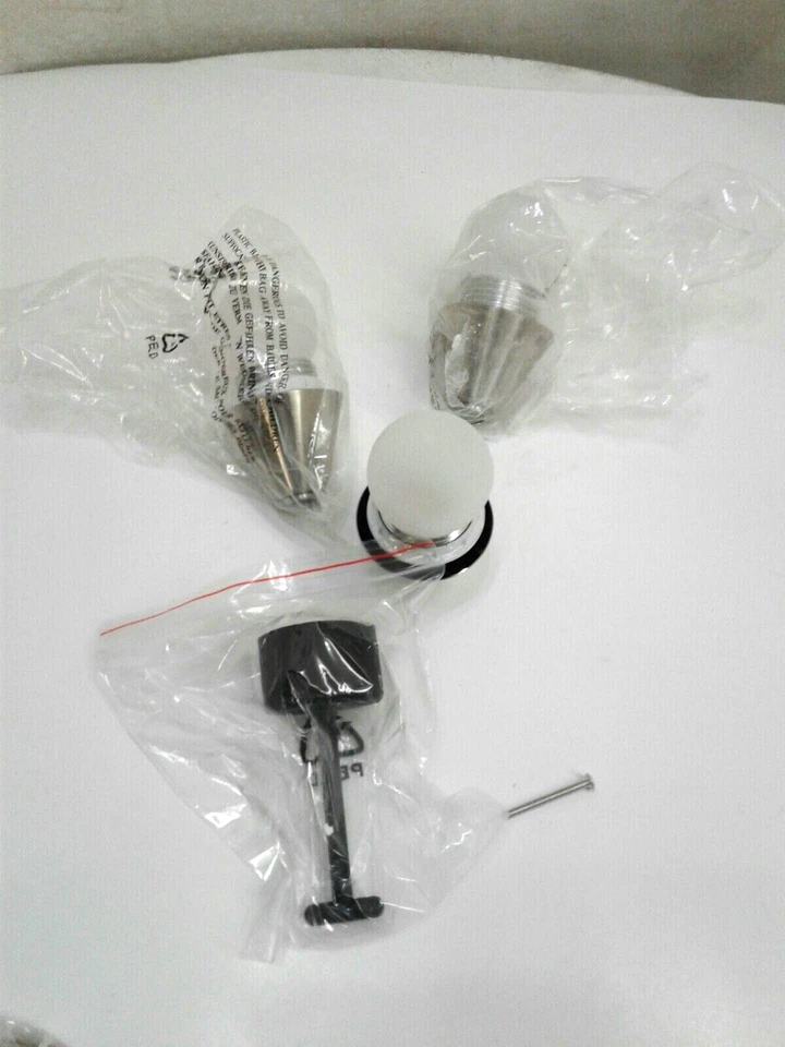 Pingente de LED Alico LCA103-10-16M Cono 3 luzes em cetim níquel com vidro branco - Imagem 3 de 4