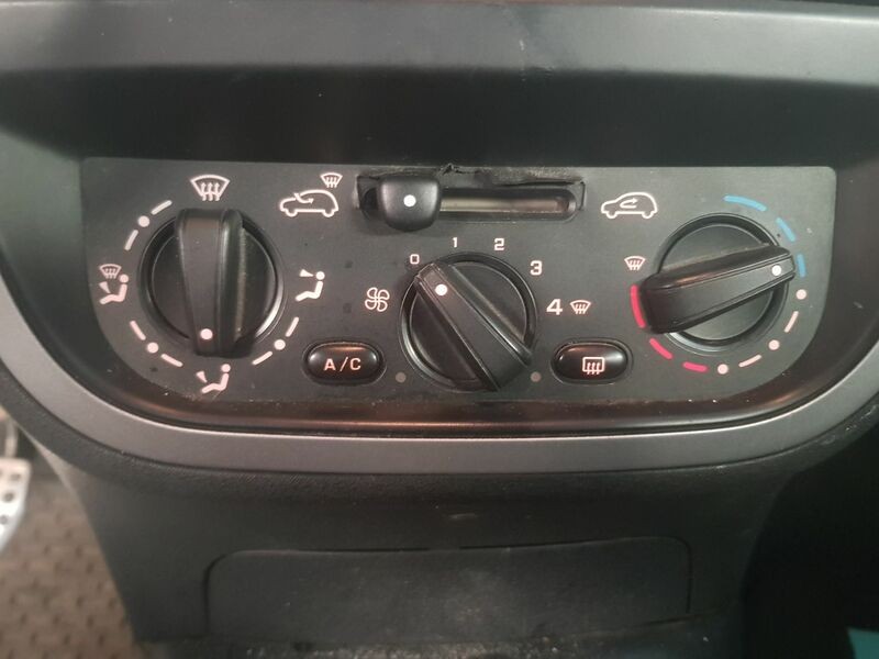 Heater Air Conditioning Control 1198091 for Citroen C2 by Loeb 2007