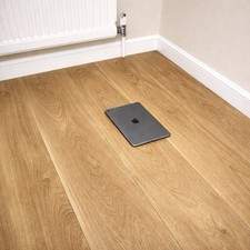 LVT Luxury Click Vinyl Flooring SPC Waterproof Natural Honey Oak Underlay 1 Sqm