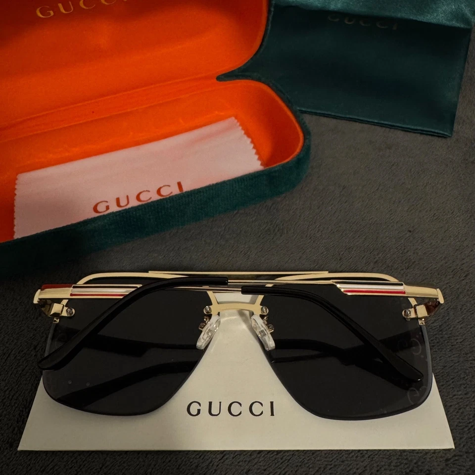 Gucci GG1676S Gold Aviator Sunglasses Silver Mirror Monogram Lens 61mm - Image 2 of 4