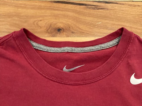 Nike ARKANSAS RAZORBACKS Regular Fit Red Cotton Crew Neck T-Shirt Men’s Medium - Picture 8 of 12