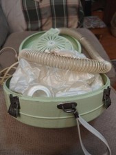 VINTAGE GENERAL ELECTRIC PORTABLE DELUXE HAIR DRYER IN hard CASE Tested