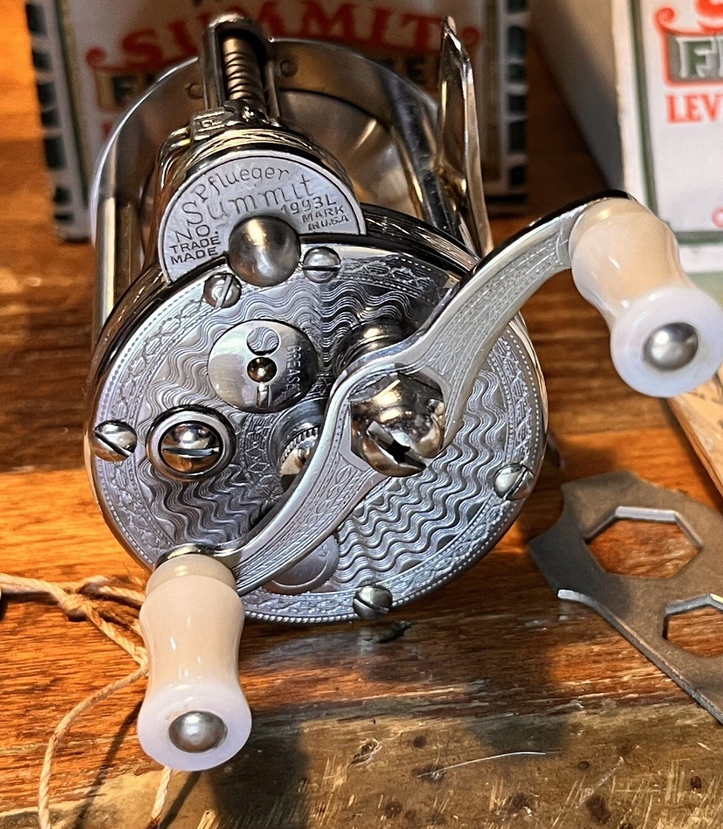 VINTAGE PFLUEGER SUMMIT #1993L ENGRAVED JEWELED NEW OLD VINTAGE PFLUEGER SUMMIT #1993L ENGRAVED JEWELED NEW OLD