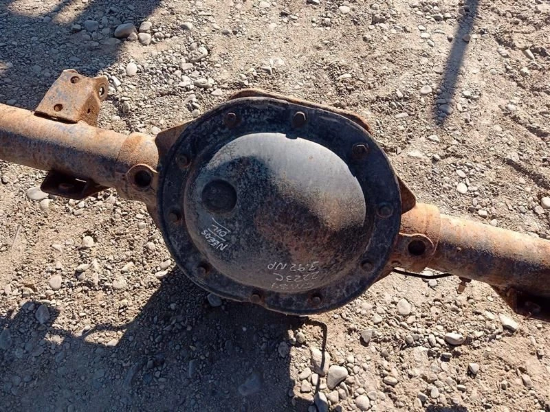 Rear Axle 10 Bolt Round Cover 8.25" Ring Gear 3.92 Ratio from 2010 Dakota (84340 Foto 2 de 4