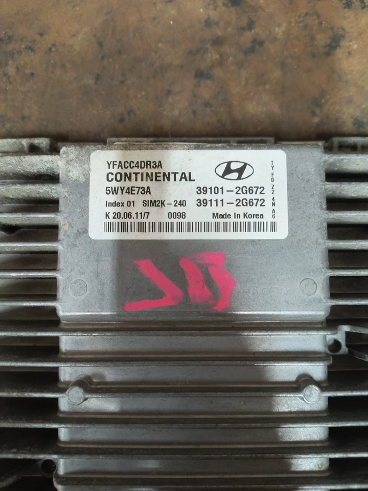 Módulo de control del motor Hyundai Sonata 2011 2012 ECM 39101-2G672 Foto 2 de 4
