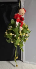 Vintage Pixie Mistletoe Kissing Ball Pixie Elf Plastic Felt Christmas Decor 50s