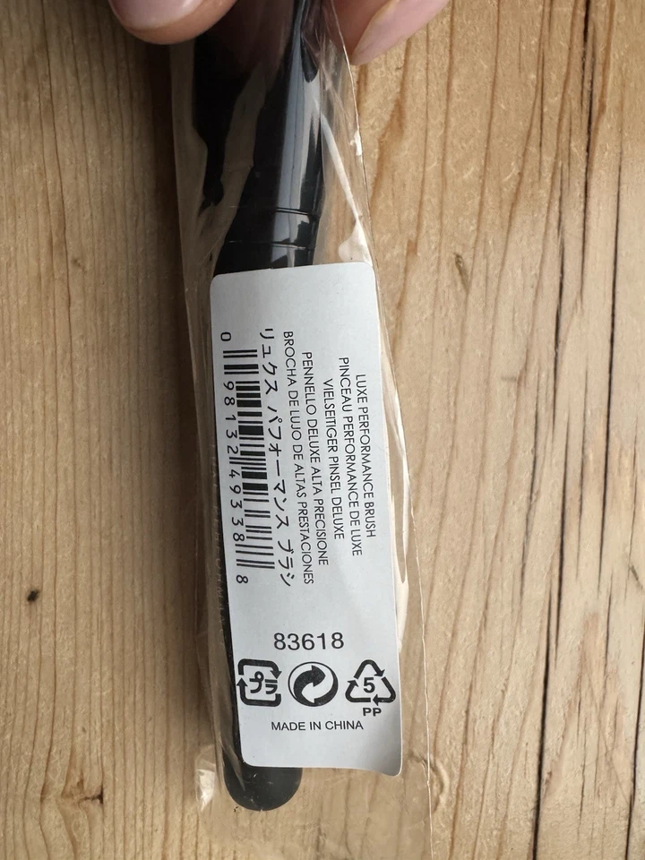 2 X Bare Minerals Luxe Performance Brush Pro Base Cepillo $36 Venta al por menor Nuevo Foto 3 de 4