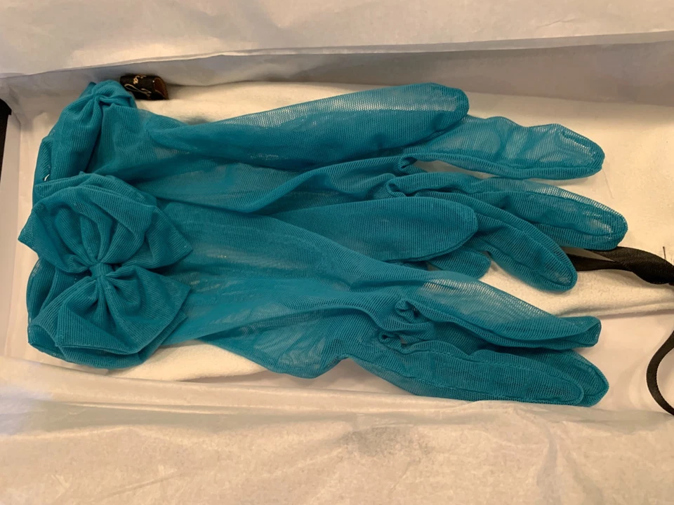 Guantes Cornelia James Cortos de Encaje y Tul con Lazo Damas, Talla 7 (235) Foto 3 de 4