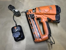 Paslode IM250A-Li 16-Ga Angled Cordless Finish Nailer Orange, Battery & Charger