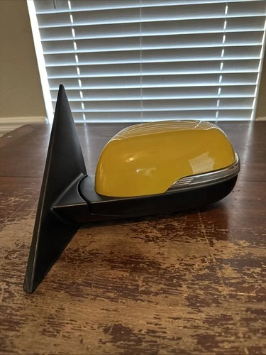 2014-2019 KIA SOUL Left Driver SIDE Door Mirror In Mustard Color OEM. U